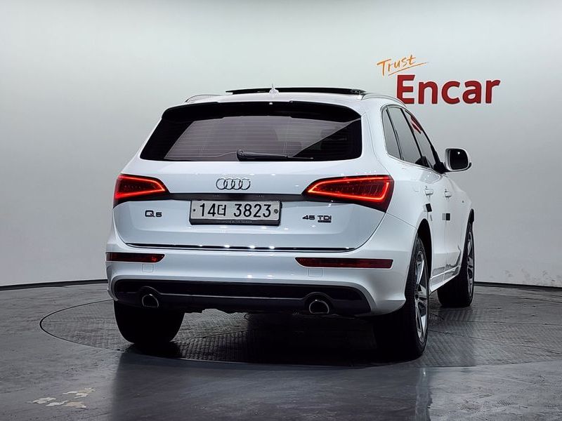 2015 Audi Q5 45 TDI Quattro Dynamic 8R photo 4