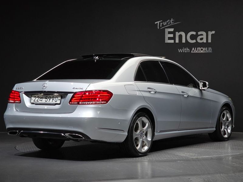 2014 Mercedes-Benz E-Class E350 4MATIC Avantgarde photo 2