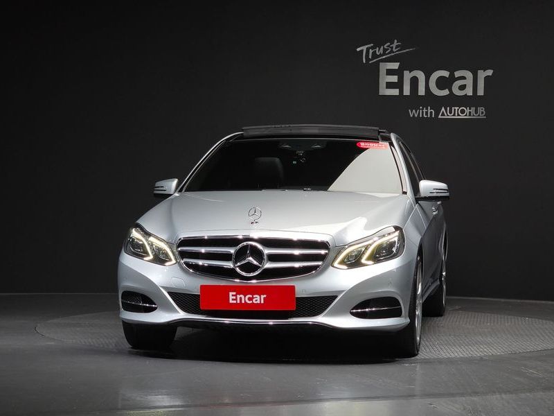 2014 Mercedes-Benz E-Class E350 4MATIC Avantgarde photo 3