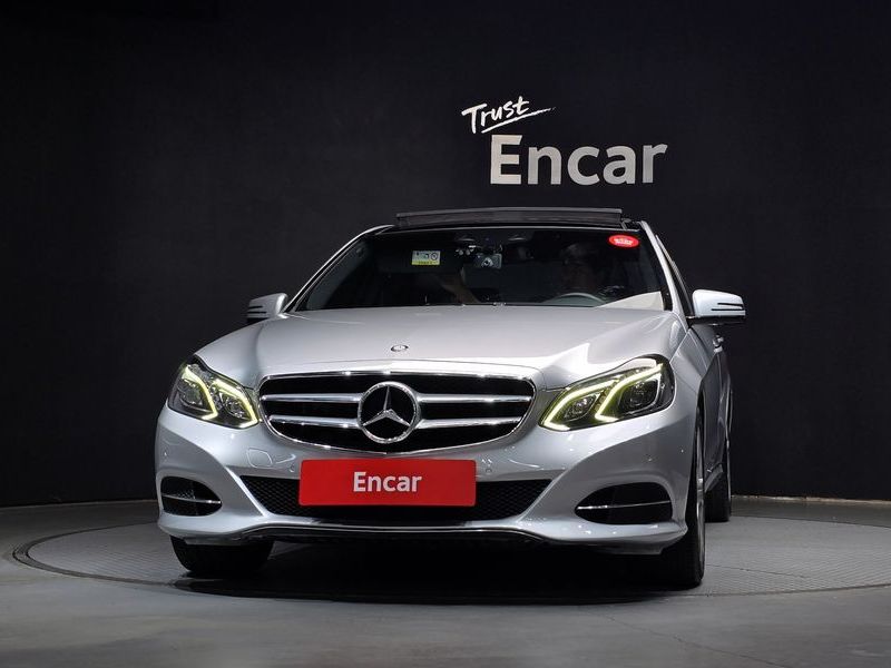 2014 Mercedes-Benz E-Class E250 CDI 4MATIC photo 3