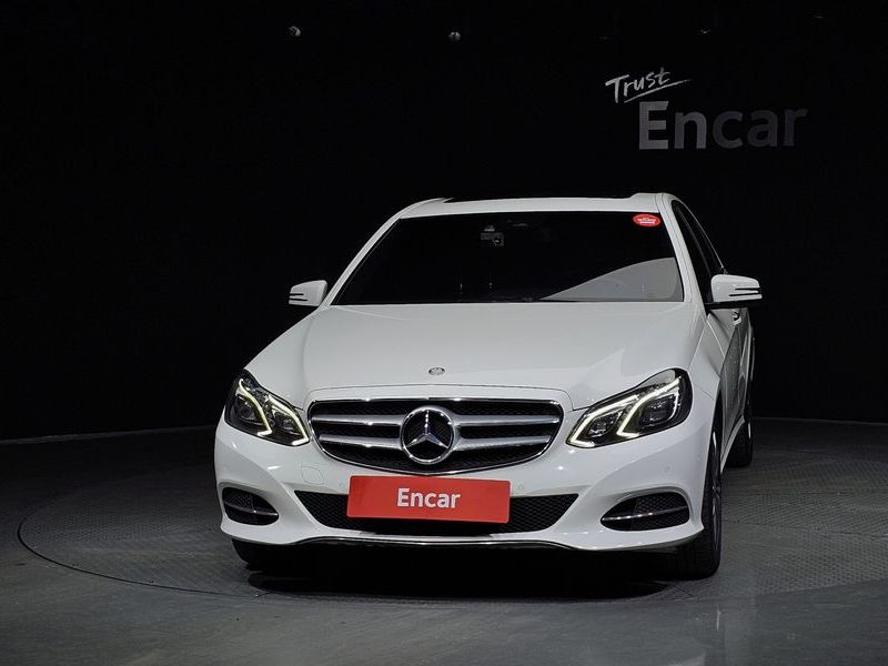 2014 Mercedes-Benz E-Class E220 CDI Avantgarde photo 3