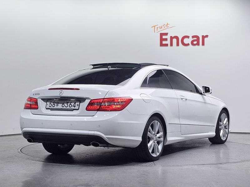 2013 Mercedes-Benz E-Class E350 Coupe photo 2