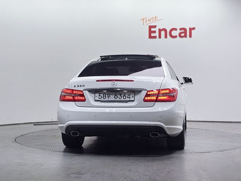 2013 Mercedes-Benz E-Class E350 Coupe photo 4