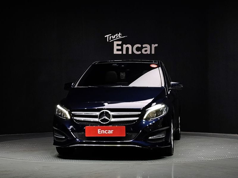2017 Mercedes-Benz B-Class B200 d photo 3