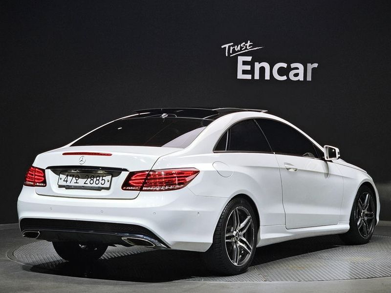 2014 Mercedes-Benz E-Class E200 Coupe photo 2