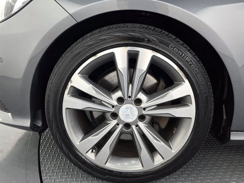 2016 Mercedes-Benz E-Class E300 4MATIC Avantgarde photo 5
