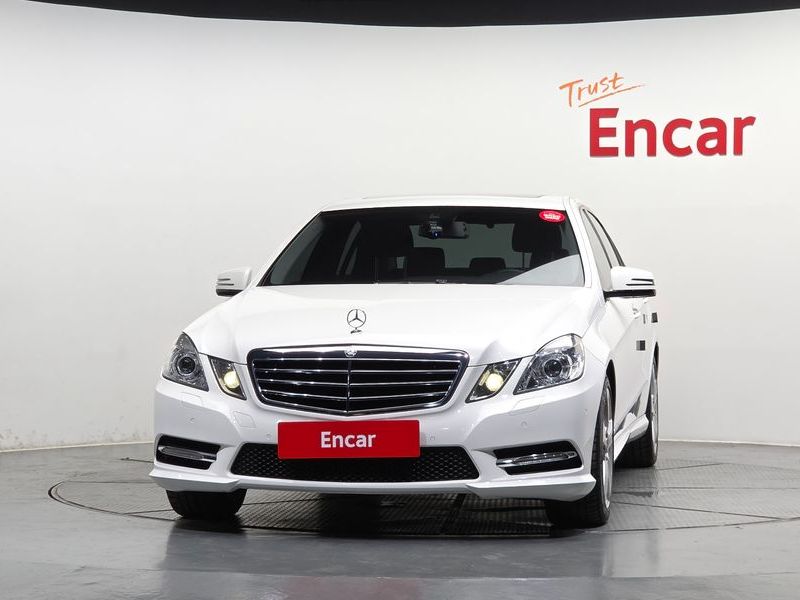 2013 Mercedes-Benz E-Class E300 Avantgarde Sports Package photo 3