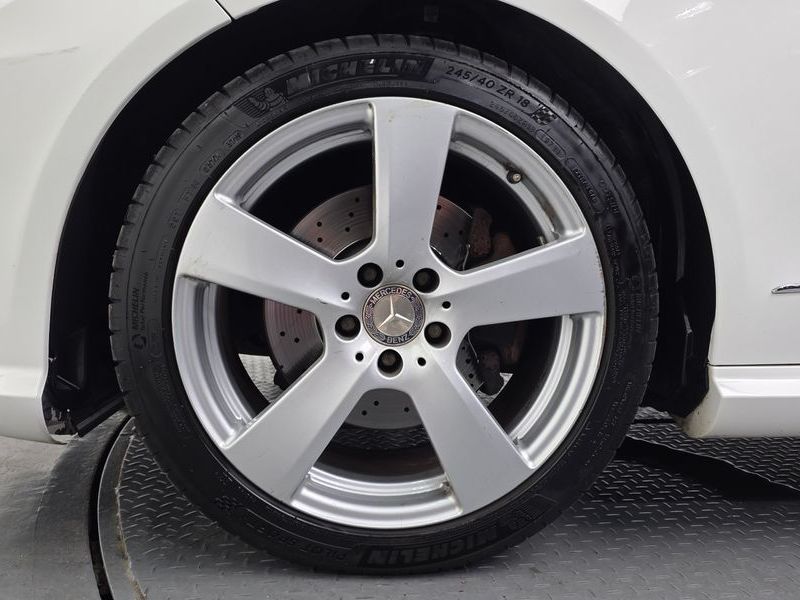 2013 Mercedes-Benz E-Class E300 Avantgarde Sports Package photo 5