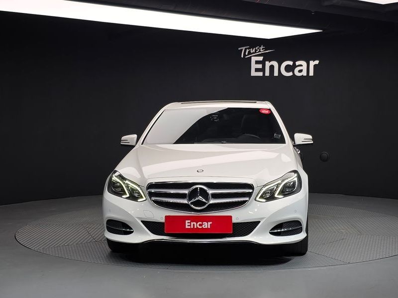 2014 Mercedes-Benz E-Class E220 CDI Avantgarde photo 3