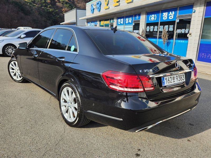 2014 Mercedes-Benz E-Class E350 4MATIC Avantgarde photo 4