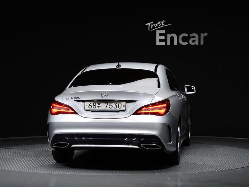 2018 Mercedes-Benz A-Class CLA220 AMG Line photo 4