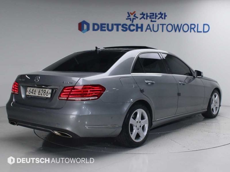 2014 Mercedes-Benz E-Class E250 CDI 4MATIC photo 2