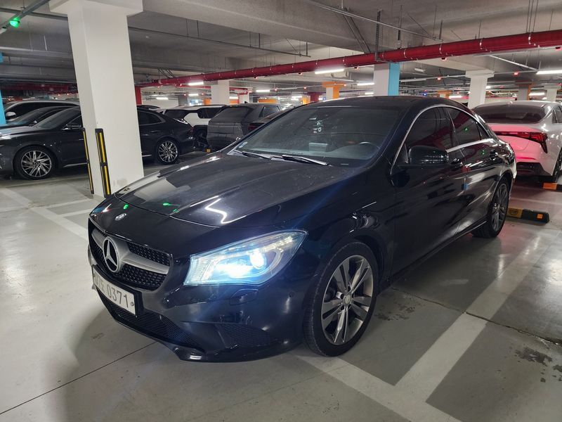 2016 Mercedes-Benz A-Class CLA200 d photo 2