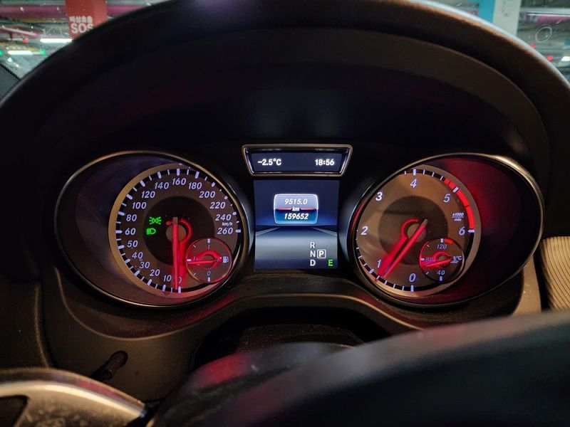 2016 Mercedes-Benz A-Class CLA200 d photo 5
