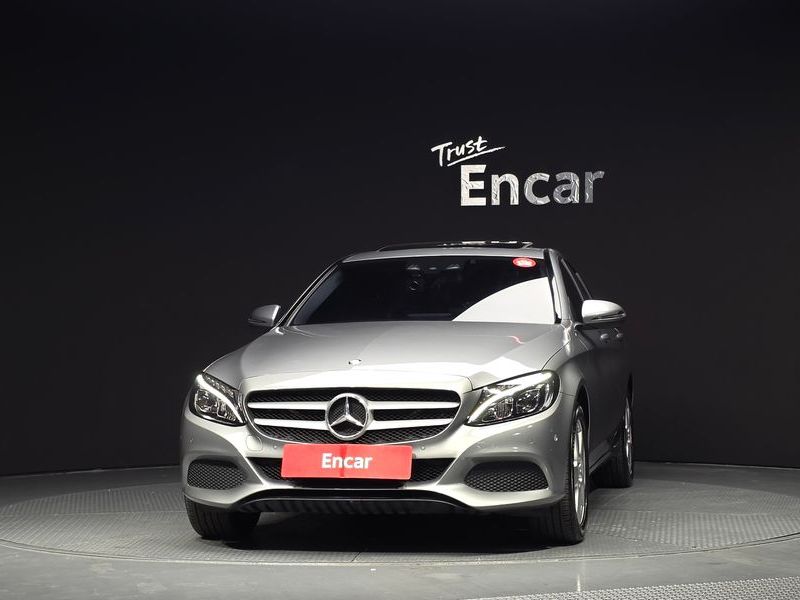 2016 Mercedes-Benz C-Class C200 photo 3