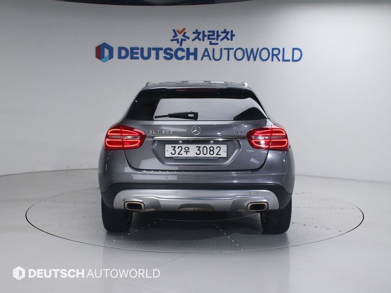 2015 Mercedes-Benz A-Class GLA200 CDI photo 4