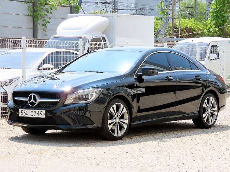 2016 Mercedes-Benz A-Class CLA200 d photo 2