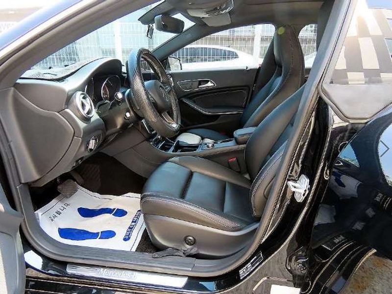 2016 Mercedes-Benz A-Class CLA200 d photo 5