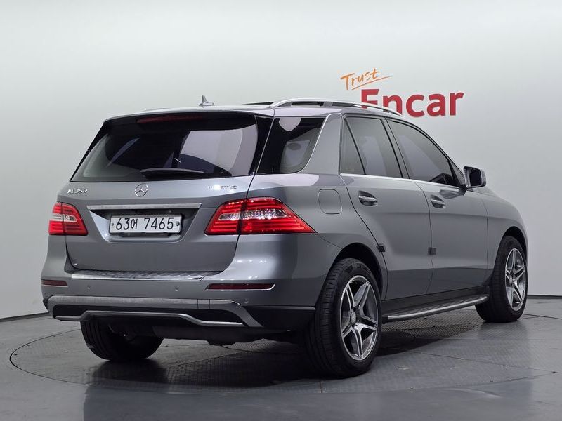 2013 Mercedes-Benz CLA ML250 BlueTEC 4MATIC photo 2