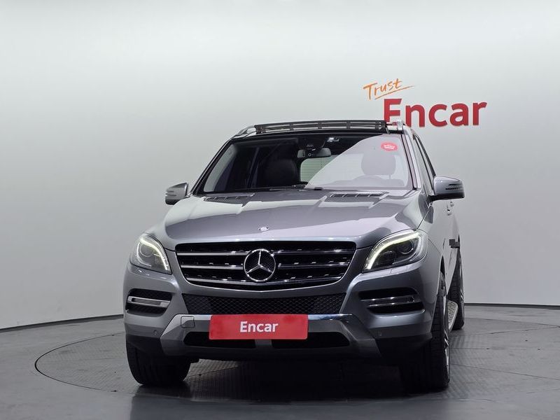 2013 Mercedes-Benz CLA ML250 BlueTEC 4MATIC photo 3