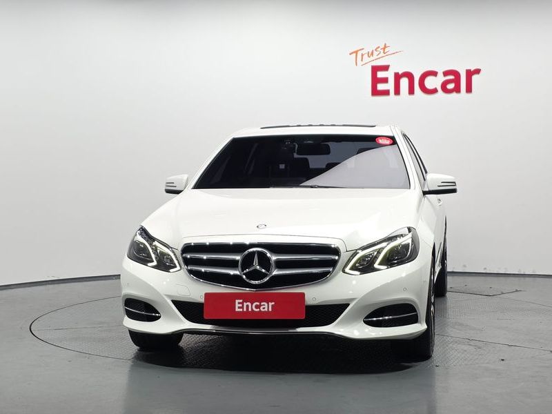 2014 Mercedes-Benz E-Class E220 CDI Avantgarde photo 3
