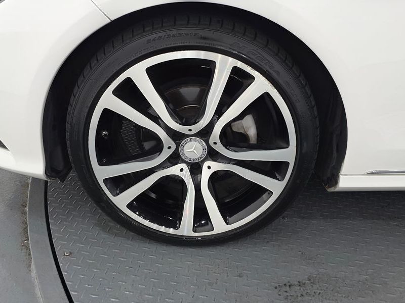 2014 Mercedes-Benz E-Class E220 CDI Avantgarde photo 5