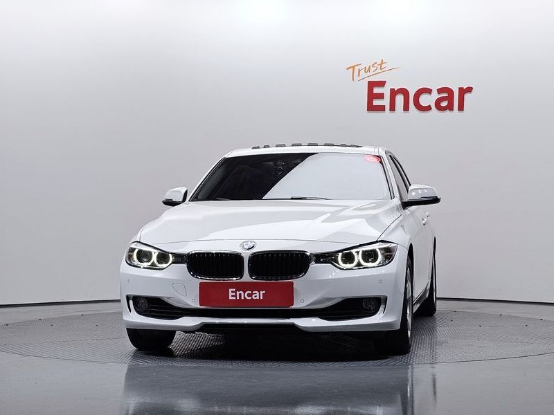 2015 BMW 3 Series 320d ED Edition photo 3