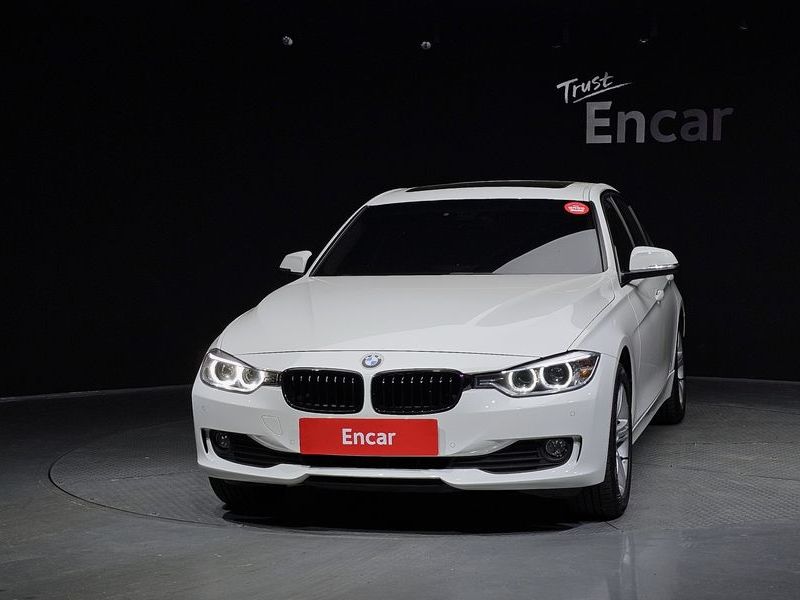 2013 BMW 3 Series 320d xDrive photo 3