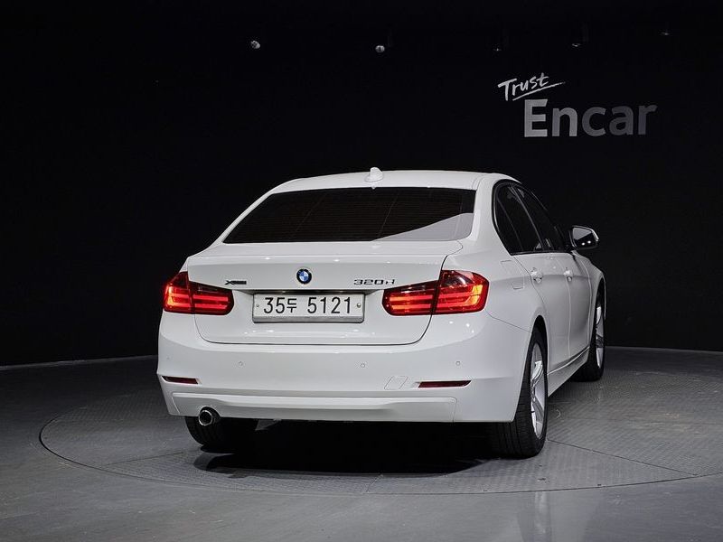 2013 BMW 3 Series 320d xDrive photo 4