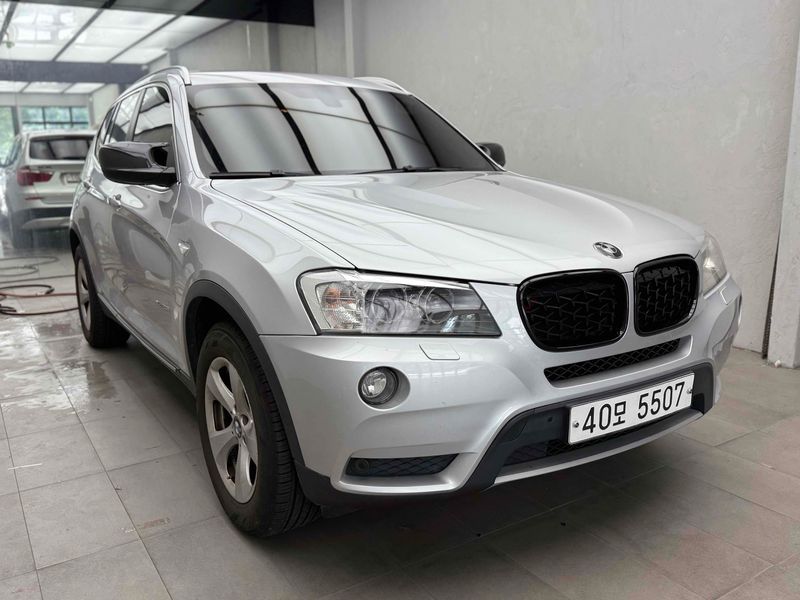 2014 BMW X3 xDrive 20d High photo 2