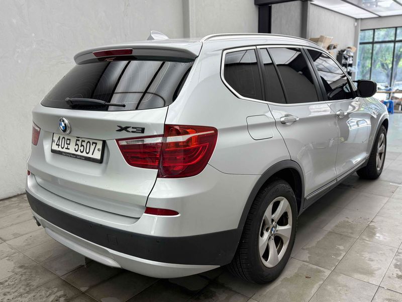 2014 BMW X3 xDrive 20d High photo 3
