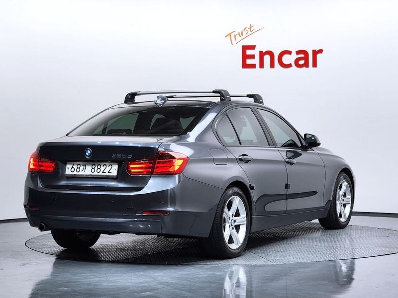 2015 BMW 3 Series 320d photo 2