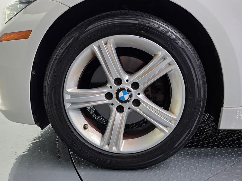 2015 BMW 3 Series 320d photo 5