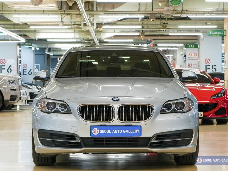 2014 BMW 5 Series 520d xDrive photo 3