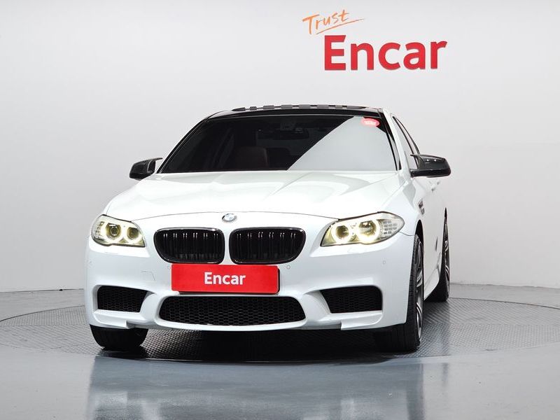 2013 BMW 5 Series 528i photo 3