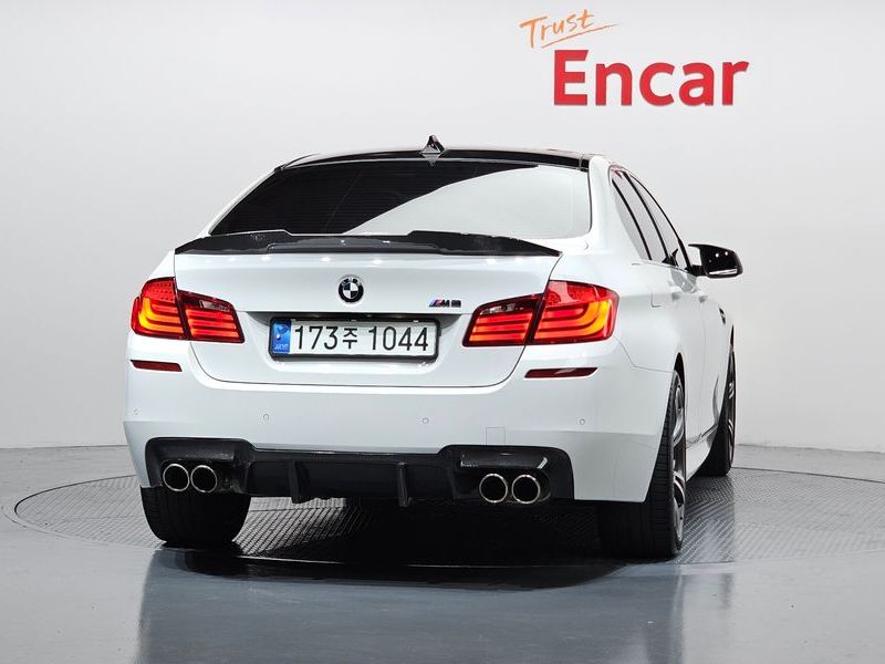 2013 BMW 5 Series 528i photo 4