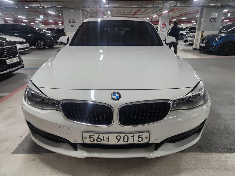 2014 BMW 3 Series GT 320d xDrive photo 2
