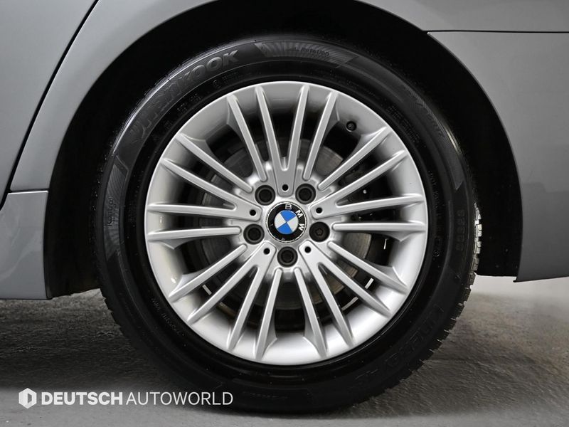 2014 BMW 5 Series 520d photo 5