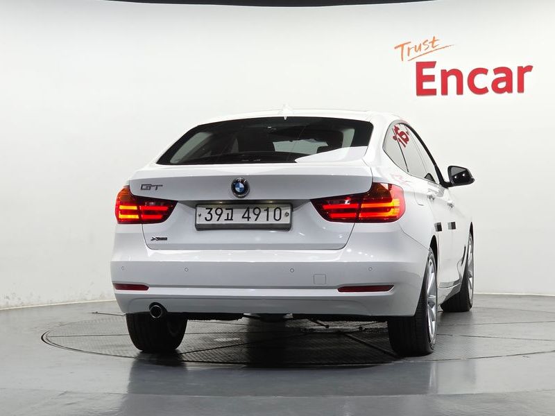 2015 BMW 3 Series GT 320d xDrive photo 4