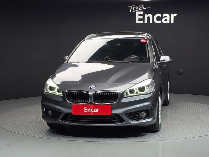 2016 BMW 2 Series Joy photo 3