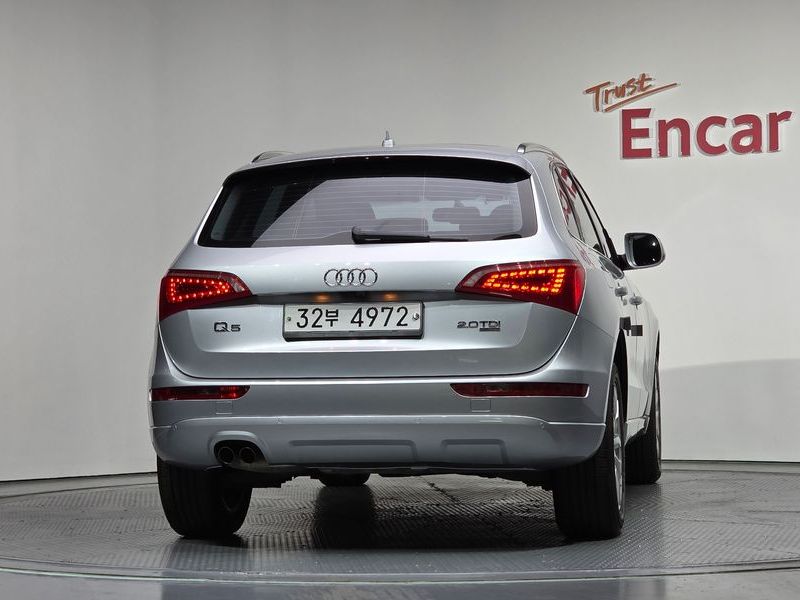 2012 Audi Q5 2.0 TDI Quattro Dynamic 8R photo 4