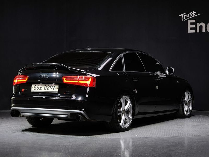 2013 Audi S6 4.0 TFSI quattro C7 photo 2