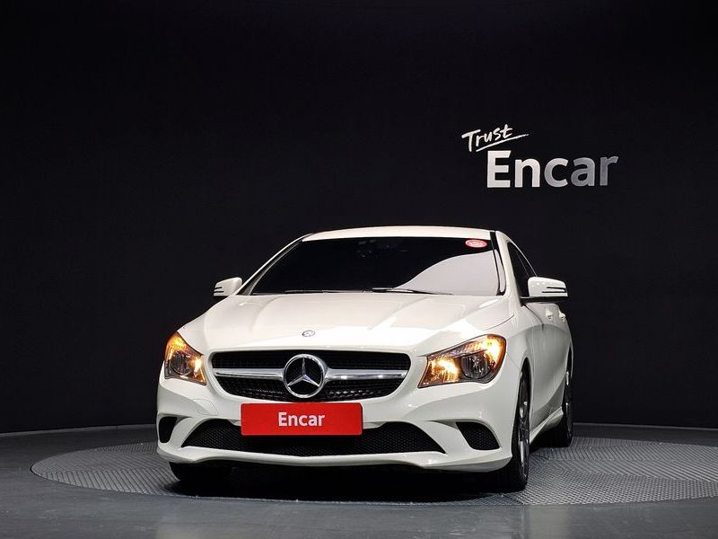 2014 Mercedes-Benz A-Class CLA250 photo 3