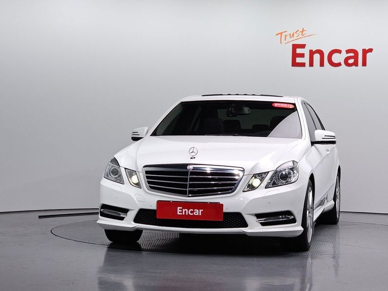 2013 Mercedes-Benz E-Class E300 Avantgarde Sports Package photo 3