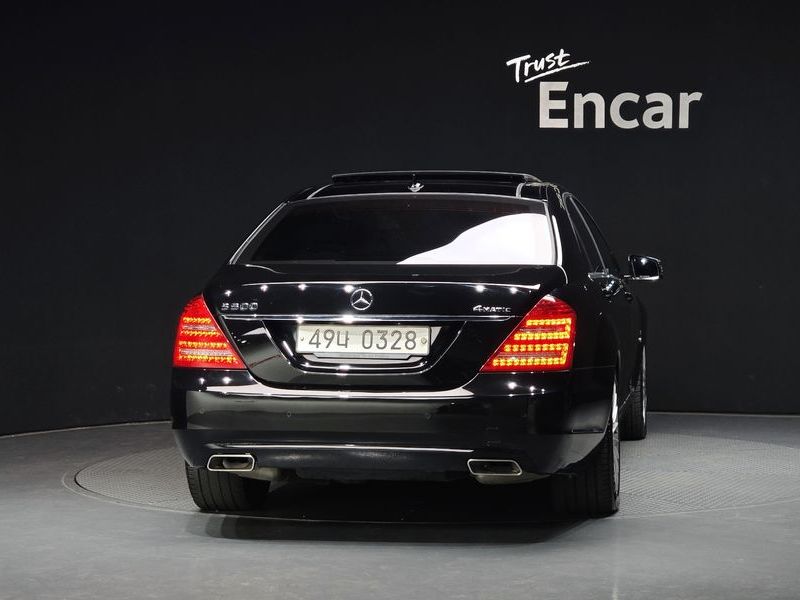 2013 Mercedes-Benz S-Class S500L Designo Edition photo 4