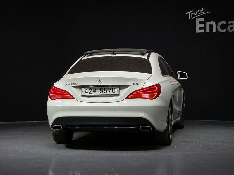 2015 Mercedes-Benz A-Class CLA200 CDI photo 4
