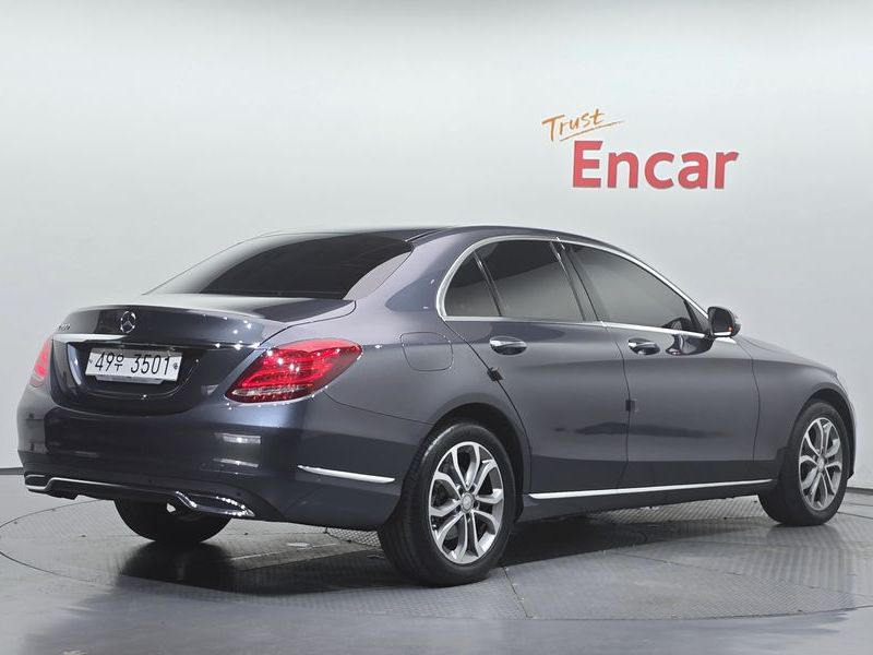 2015 Mercedes-Benz C-Class C200 Avantgarde photo 2