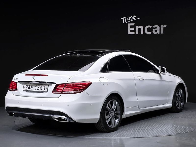 2014 Mercedes-Benz E-Class E200 Coupe photo 2