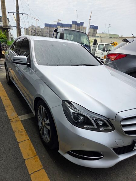 2015 Mercedes-Benz E-Class E220 Bluetec Avantgarde photo 3