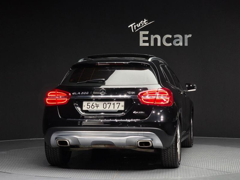 2015 Mercedes-Benz A-Class GLA200 CDI 4MATIC photo 4